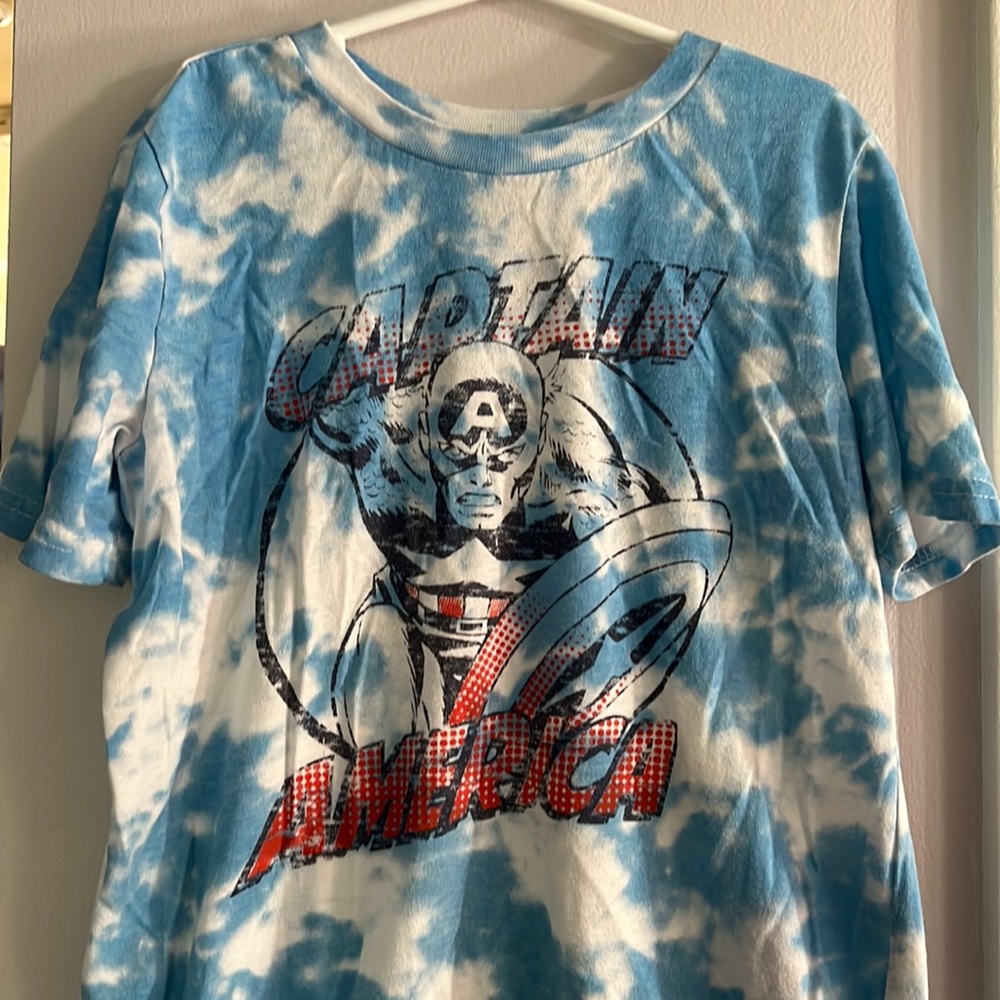 Boys use Captain America T-shirt